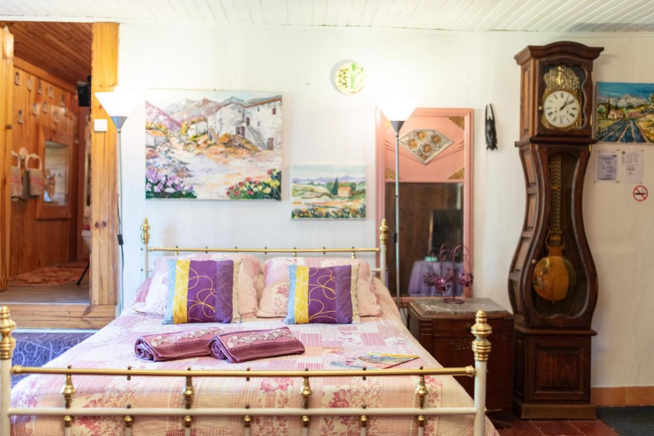 Le Portel Des Arnaud Chambres D'Hotes Durfort-et-Saint-Martin-de-Sossenac Esterno foto