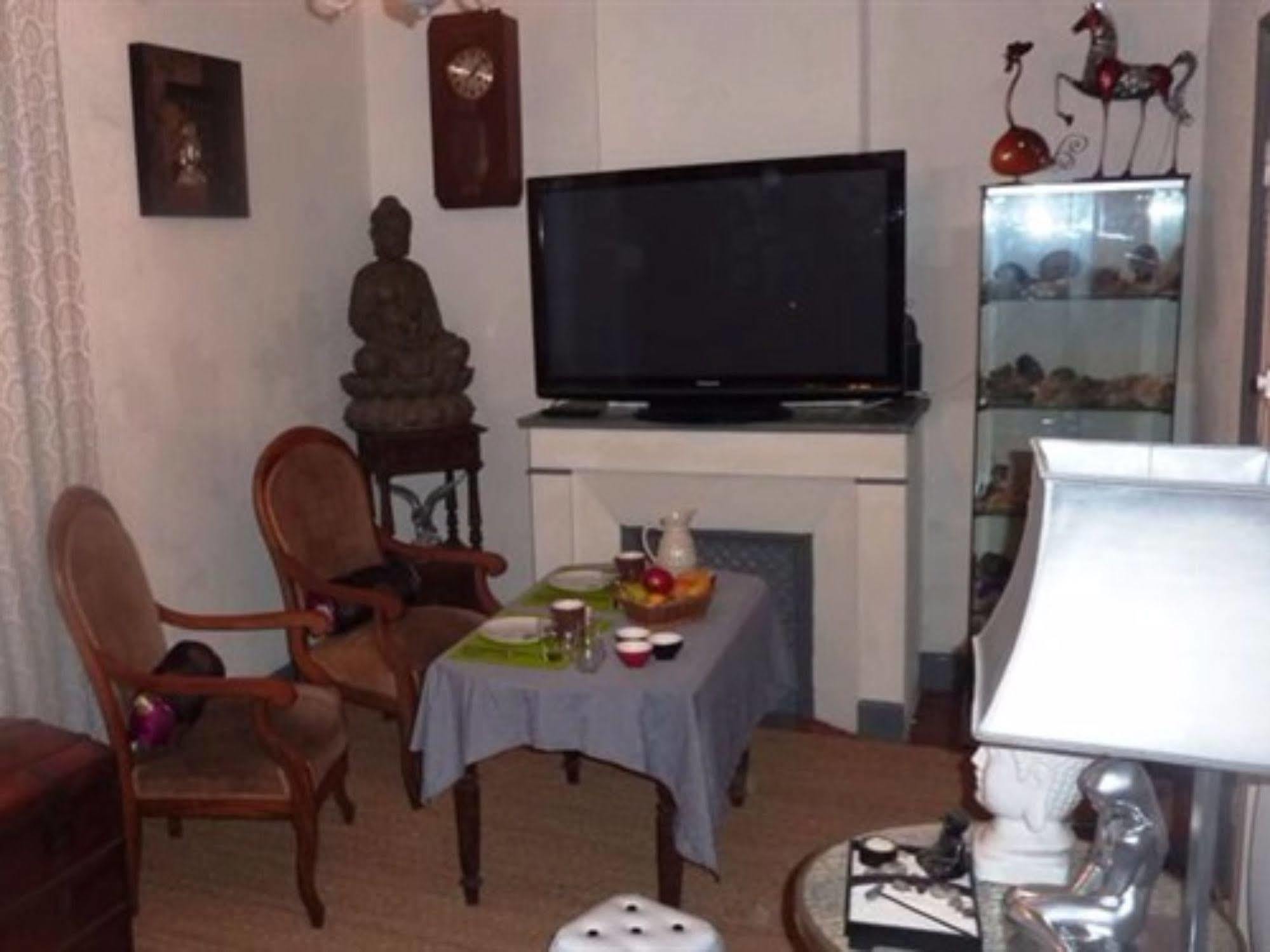Le Portel Des Arnaud Chambres D'Hotes Durfort-et-Saint-Martin-de-Sossenac Esterno foto